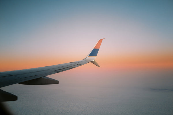 Leave Your Flight Glowing with These Travel Tips - Mukti Organics