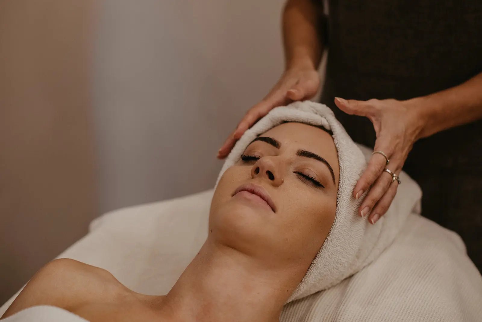 20 Things To Consider Before Having Microdermabrasion - Mukti Organics