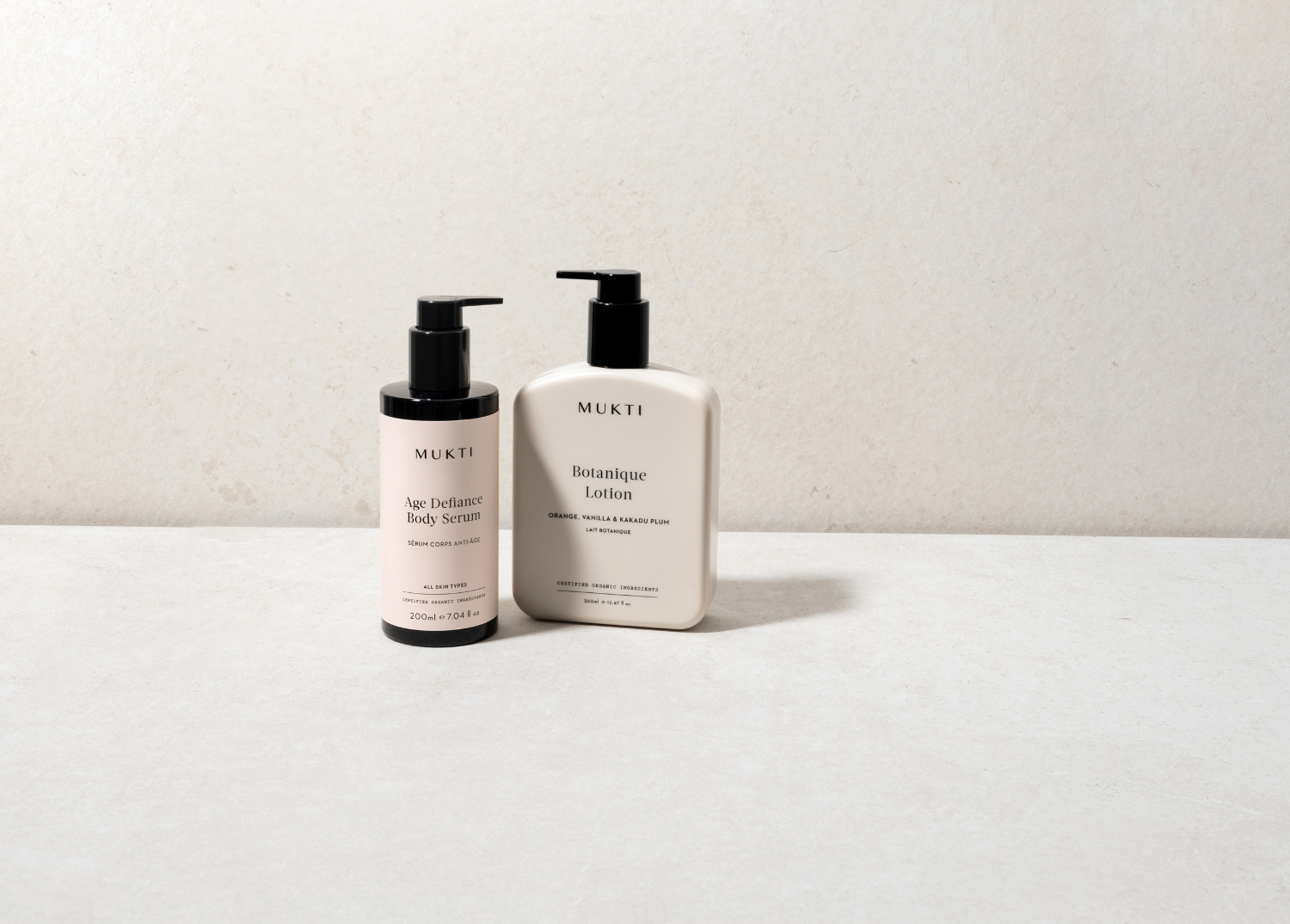 What’s the Difference Between a Body Serum and a Body Moisturiser?